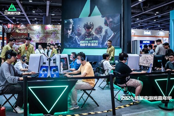 英超首轮最佳球员候选：埃基蒂克、赖因德斯、拉亚在列