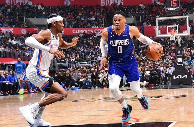 表现不仅在 表现不仅在