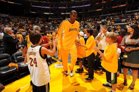 在高位逼抢 在高位逼抢