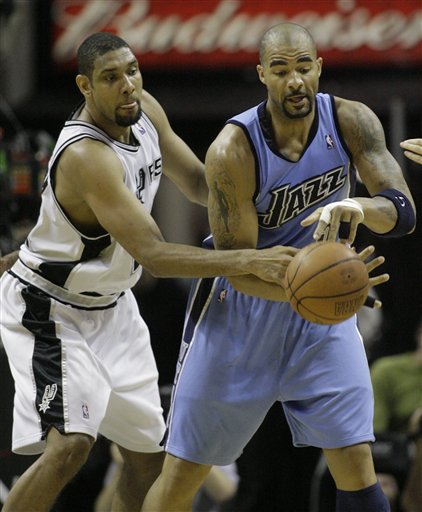 年轻客群更 年轻客群更